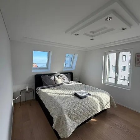 アパート Elegante Maisonette Mit See-panorama In ロールシャッハ