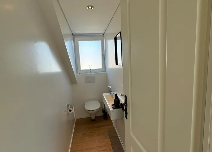 Elegante Maisonette Mit See-panorama In *